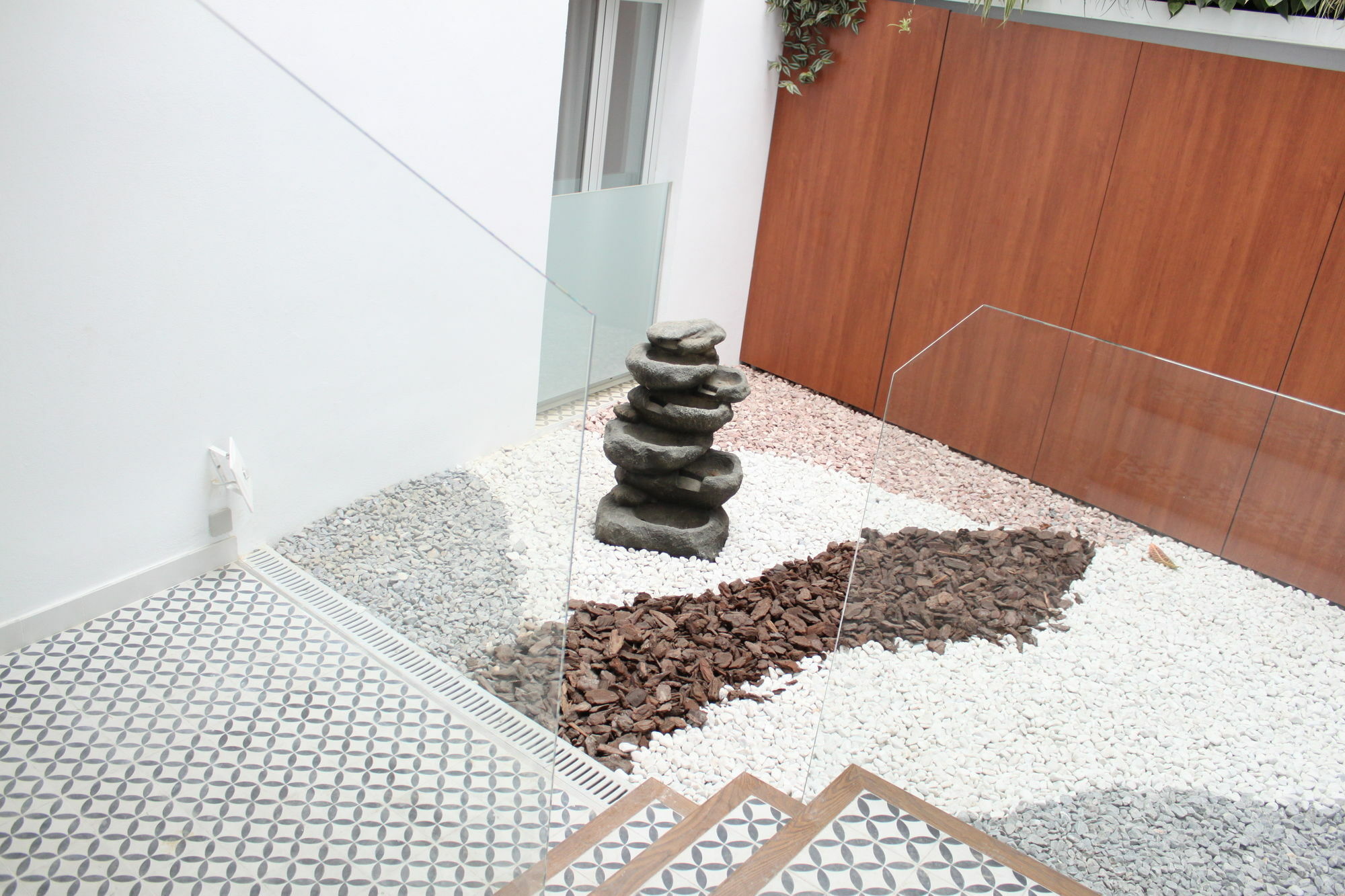 Life Apartments Santo Rey Seville Exterior photo