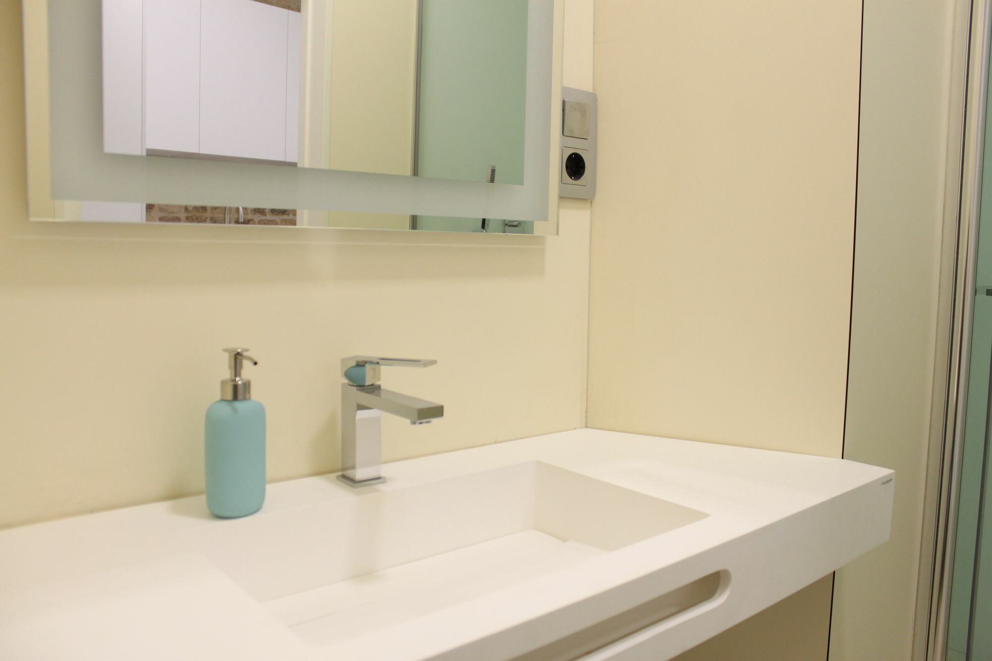 Life Apartments Santo Rey Seville Exterior photo